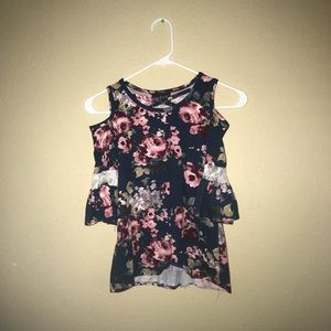 Girls open shoulders blouse 👚